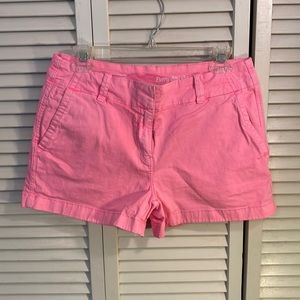 Vineyard Vines women’s shorts 3” inseem size 6